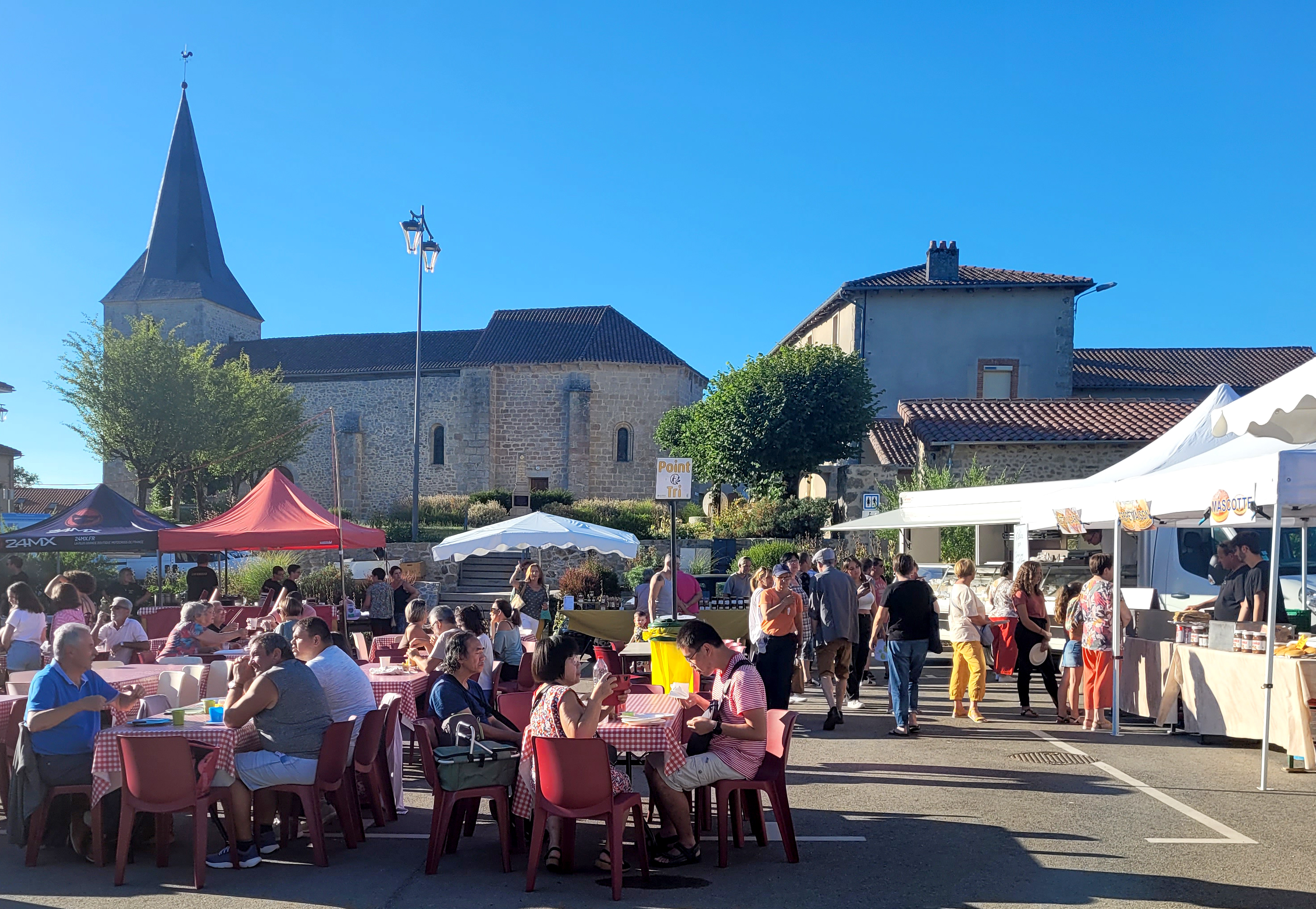 Marché festif à Javerdat
