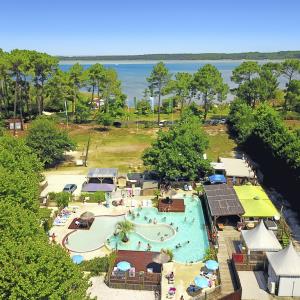 piscine-camping-le-lac-de-sanguinet-lac-de-cazaux-sanguinet-19000—campéole le lac sanguinet piscine-camping-le-lac-de-sanguinet-lac-de-cazaux-sanguinet-19000