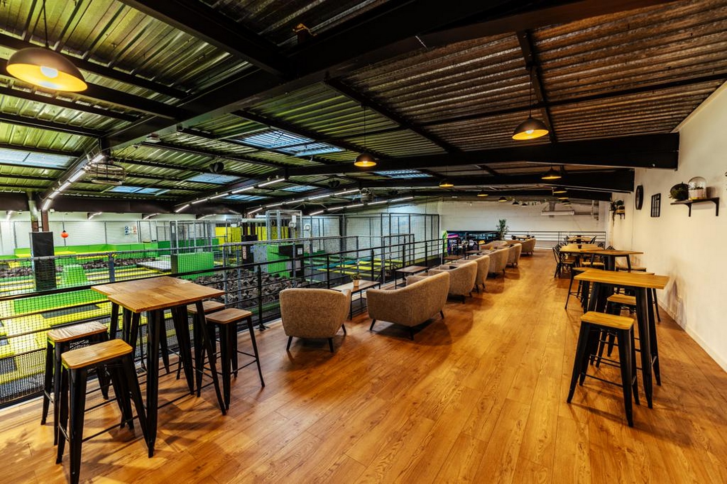 Positive Park – Trampoline, Warrior, Kid’s park & Lasergame Pau