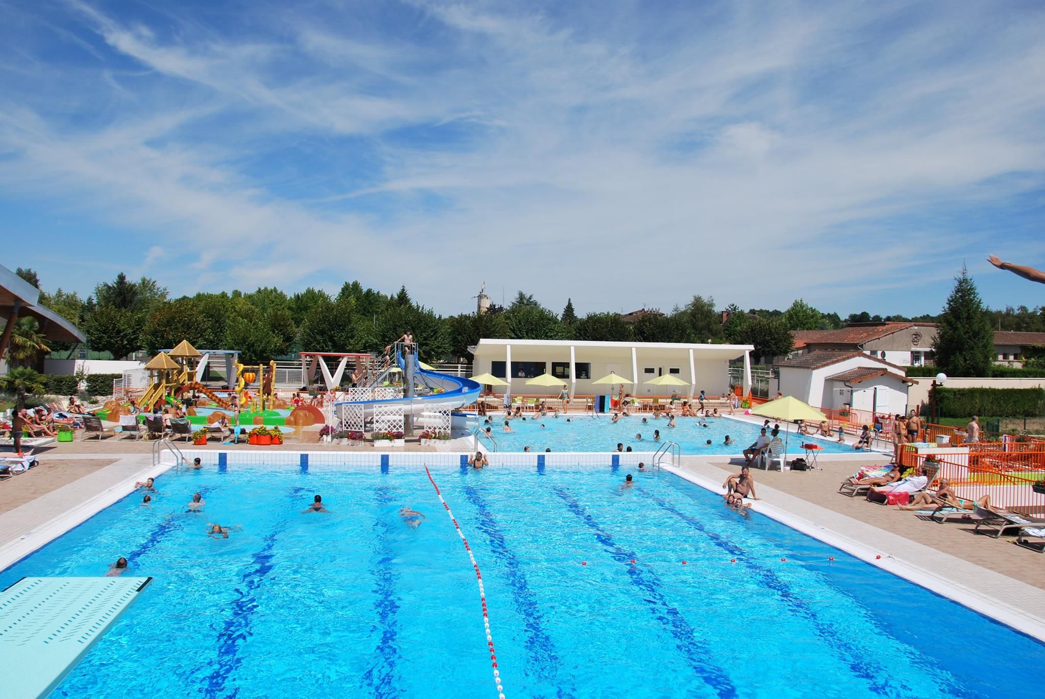 Centre aqua-récréatif L'Aïga Bluïa piscine