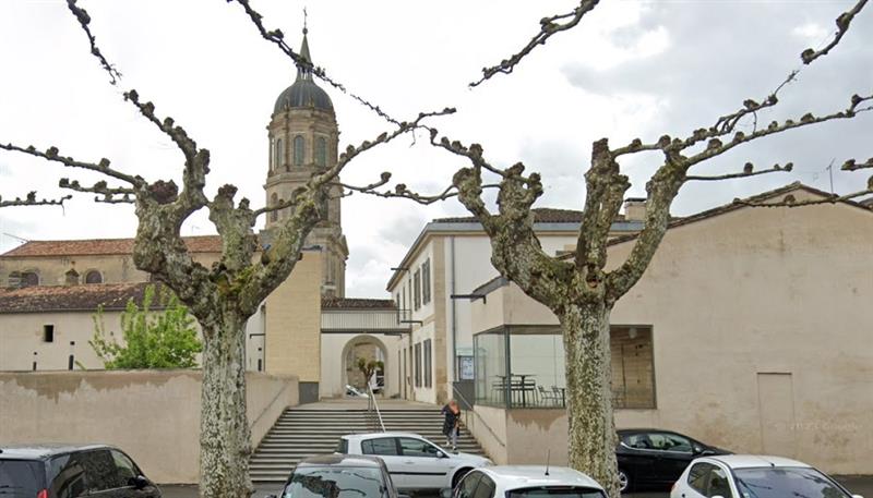 vue depuis mairie vers l'arche